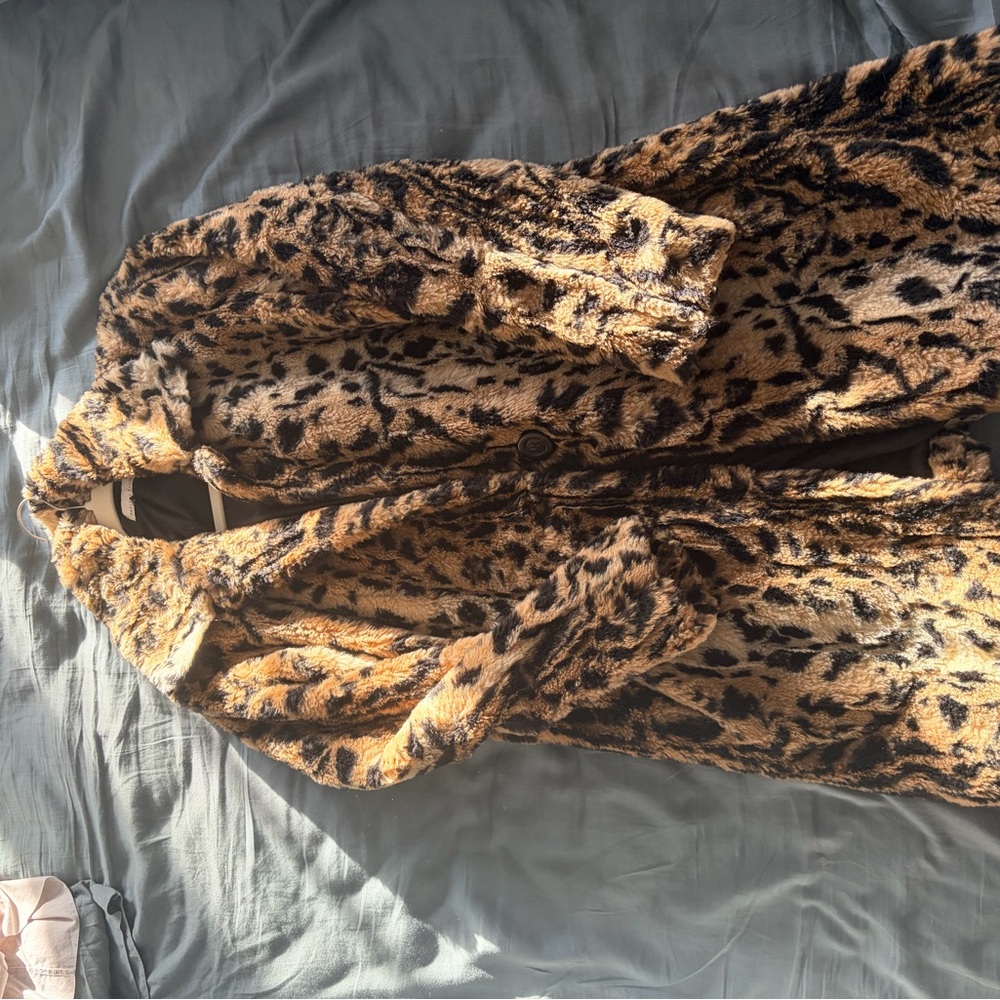 Chic Leopard Print Teddy Jacket
